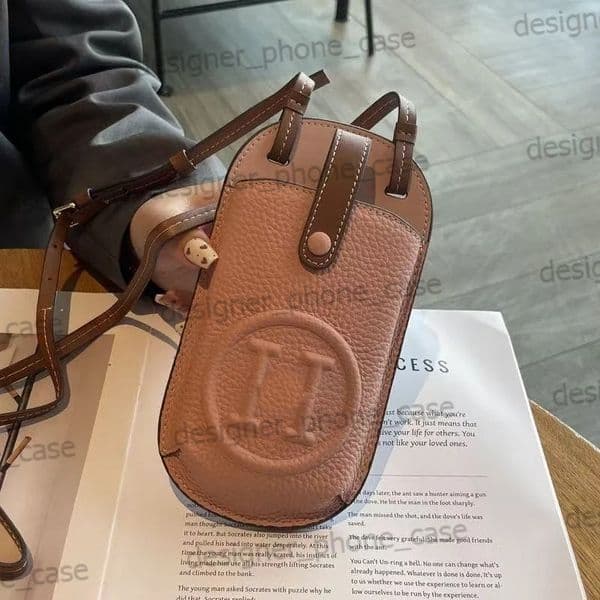 2026 New Fashionable Ultra Light Women's Genuine Leather Slanted Universal Phone Bag Portable High Quality Mini Multi Color Pocket Phone Bag Luxury Card Wallet