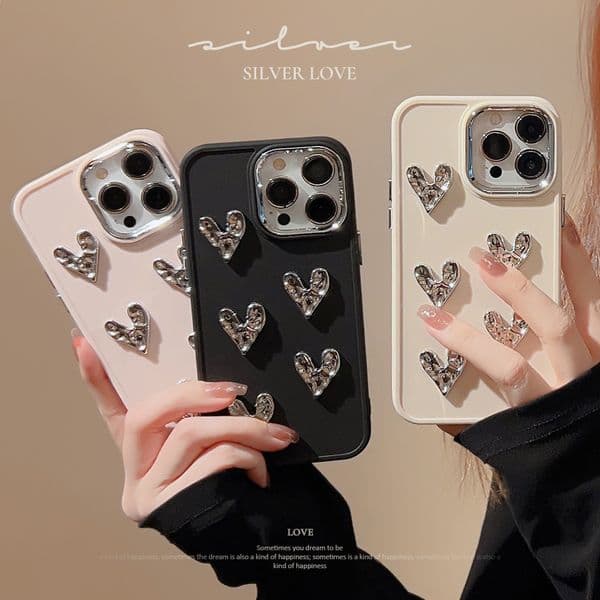 Electroplated heart-shaped iPhone 16 phone case, also suitable for iPhone 12, 13, 14, and 15 Pro Max, with a wrinkled metal style.
