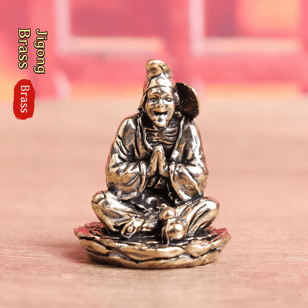 2026 New Designer Home Decoration Ornaments Pure Brass Jigong Living Buddha Subdues the Dragon Arhat Vintage Decorative Desktop Tea Pet Crafts Copper Ornaments