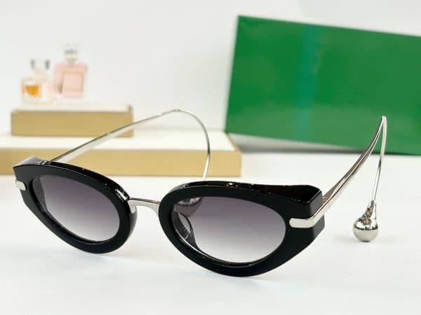Fashion Sunglasses For Men Women 2038 Summer Designer Stylish High Street Style Anti-Ultraviolet Retro Plate CR39 Acetate Oval Full Frame Glasses Random Box