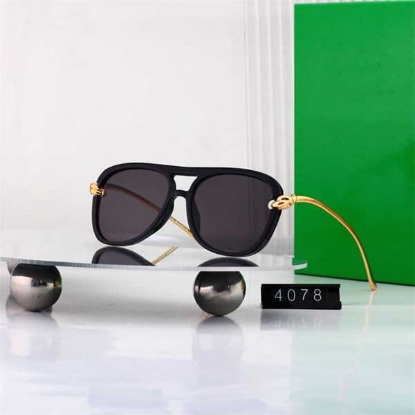 New luxury designer for women men classic oversized frame goggles driving beach protection polarized sunglasses with box 12A