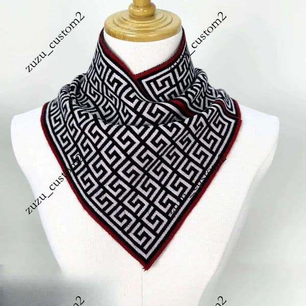 Knitted Warmer Scarf Unisex Korean Style Fake Collar Warmth and Neck Protection - Versatile Triangle Design for Autumn Winter