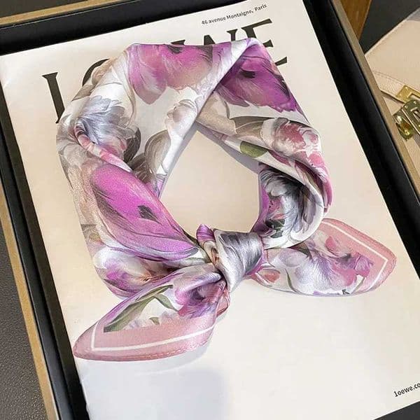 2024 100 Real Silk Square Scarf Women Horse Print Neckerchief Female Luxury Shawl Hijab Bandana Headband Z260330