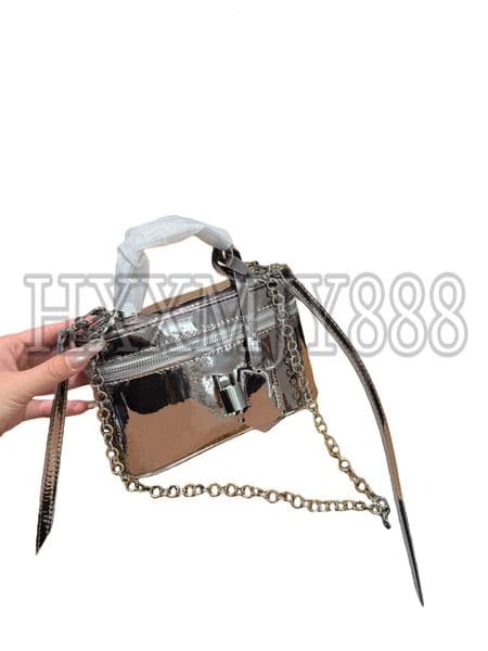 Designer Chain Pouch Luxury Metallic Silver Vanity Box For Women Cosmetics Top Handle Shoulder Crossbody Bag Shiny Mini Travel Makeup Handbag 19Cm