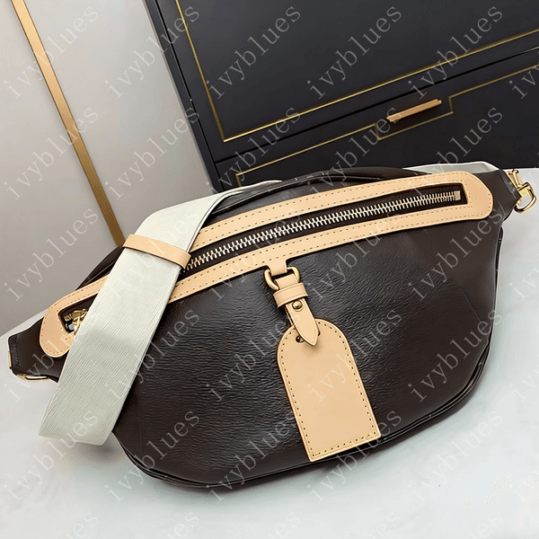 Designer Bum Bag Chest Bag Fashionable Classic Fanny Pack High Quality Leather Bumbag Flat Waist Bag Womens Crossbody Bag Versatile For Daily Use No Box