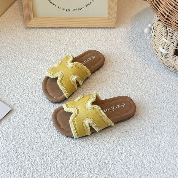 Kids Beach Slides Comfortable H fringe design Non-Slip kids shoes Flower Design for open toe slides Girls Summer Outdoor Sandals Free shipping