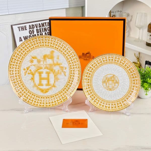 Chic Bone China Plate Set, Luxury European Design, Ideal for Daily Dining, Dessert, Tea Time, Home, Office, or Special Occasions, High-Quality