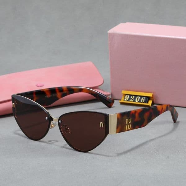 Designer Oval Acetate Sunglasses Iconic Metal Plaque Tortoiseshell Eyeglass Legs Fashionable and Luxurious Women's Glasses