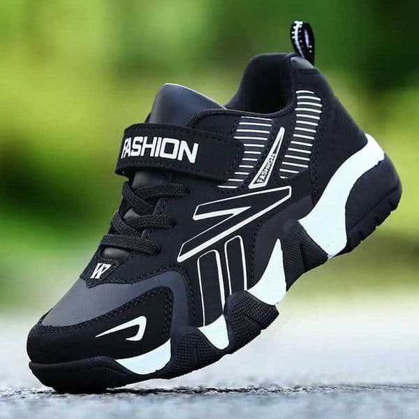 Kids Fashion Sneakers Boys Tennis Shoes Comfortable Leather Running Shoes Lightweight Outdoor Childrens Sports Walking Shoes L260508