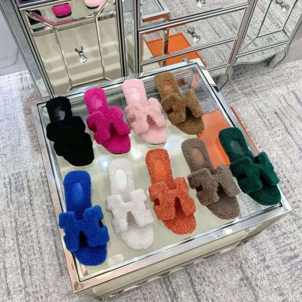Designer Casual Shoes High Version H Family Plush Slippers Women's Ugly Cute Flat Bottomed One Line Sandal