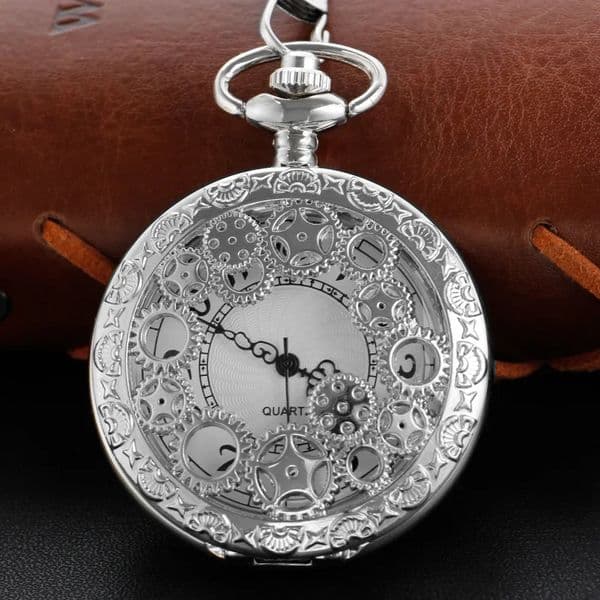 Silver Vintage Hollow Gear Steampunk Pocket Watch Carved Dial Pendant Chain Clock Hours Fashion Sculpture Women Men Gift 260430