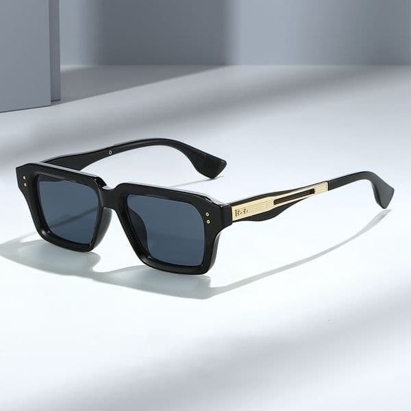 High Quality New hot-selling square-frame metal bestseller, multi-color fashion sunglasses, UV protection glasses, trendy style