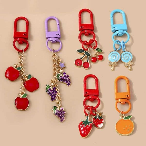 Aihua Lovely Colorful Cartoon Red Cherry Grape Strawberry Keychains Simulation Fruits Keyring Handbag Pendants H260504
