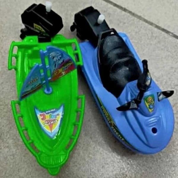 Wind-Up Speed Boat ToyFloating Bath Shower Companion for Kids Classic Clockwork Mechanical Design Perfect for Pool Water Play X260504