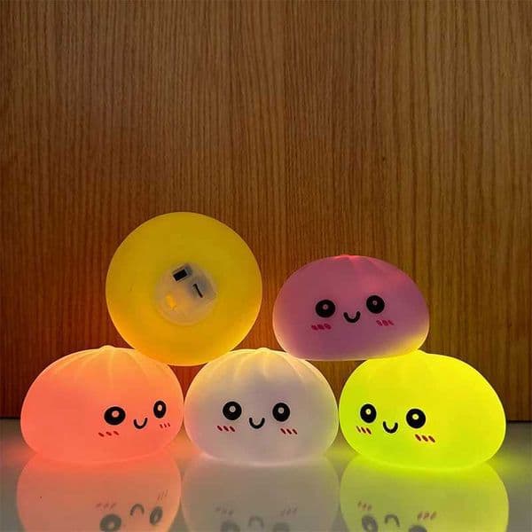 LED Bun Squishy Glowing Stress Ball Light-up Bubble Spitting Bun Realistic Steamed Bun Aesthetic Desk Decor NewT260505