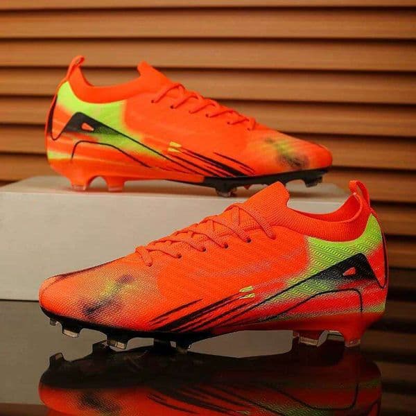 New Man Soccer Shoes Society Professional Grass Training Futsal Sneaker Cleats Indoor Non Slip Football Field Boots2025 26L0505