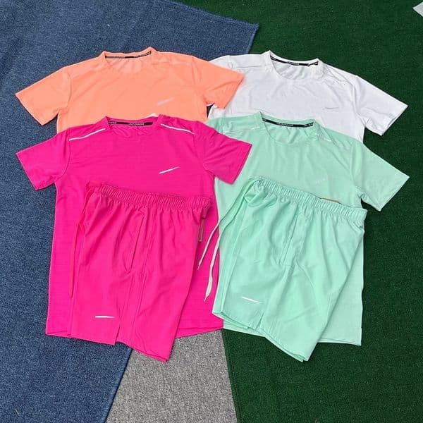 Mens Tracksuits Tech Set Patchwork Designer Tracksuit T Shirts Shorts Two-Piece Womens Fitness Suit Print Quick Drying And Breathable Sportswear Asian Size