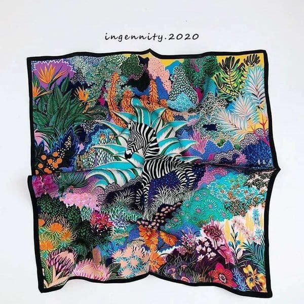 New Arrival 2023 Brand Real Silk Satin Women Scarf Printed Foulard Femme Square Head Scarfs Bandana Shawl Gift For Lady 26H0505