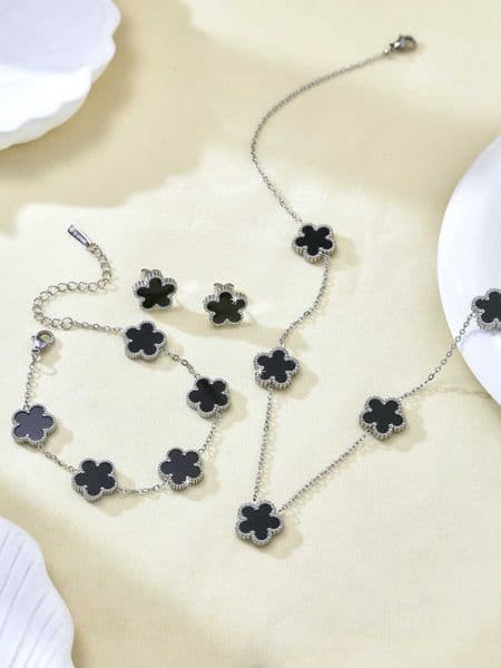 1 Pcs Fashion Light Luxury Exquisite Temperament Senior Sense Of Stainless Steel Five Flowers Necklace Bracelet Earrings Female Z260506