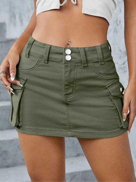 Women Y2k Mini Cargo Skirt 2000s Vintage Harajuku Low Waist Skirt Summer Slim Fit Solid Color Skirt with Pockets for ClubT2600506