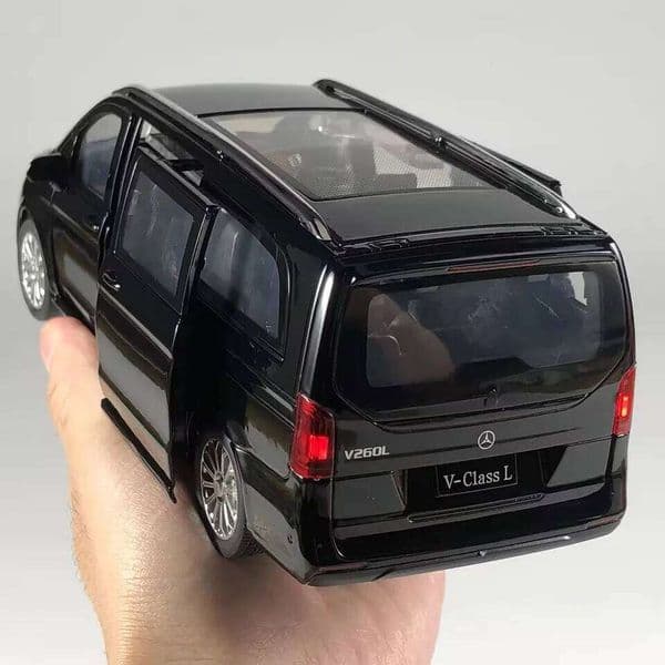 1:24 Benz V260L MPV Alloy Metal Diecast Model Car Sound Light Home Trendy & Desktop Display Ornament Birthday Gifts For Friend 26Y0505