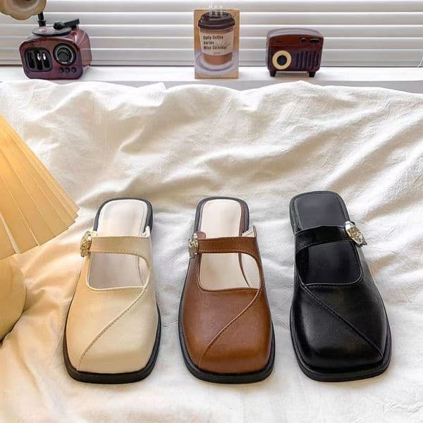 2026 New Square toed French Soft soled Mule Spring/Summer New Korean Edition Casual Shoes with Skirts, Shallow Slippers, Vacation Shoes