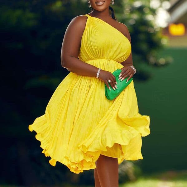 D3208 African Plus Size Women's Clothing 2023 Summer New Pleated Asymmetric Shoulder Large Swing Tie Solid Color European and American Dress