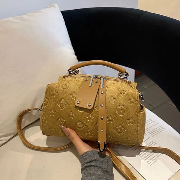 Luxury Designer Decor 2026 Cross-Body Pillow Fashionable Go Out All Kinds room Of Boston Handbag Exquisite Shoulder Senior Sense Matte Bag D 10