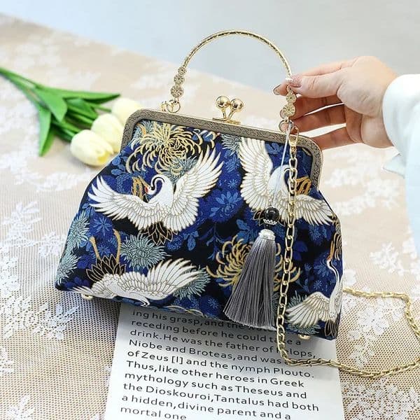 Fashion Vintage Fringe Bag Small Shell Bags Chain Women Shoulder Crossbody Bag Crane Flying Womens Handbags Purses Embroidery 260506