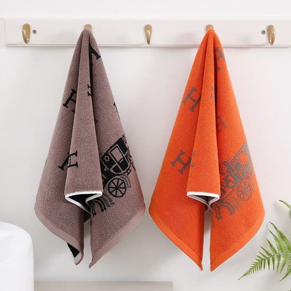 Luxury Designer Hand Towel Set High Quality Cotton Face Towel 34x74cm Classic Horse Carriage H Letter Print Soft Absorbent Bathroom Washcloth for Home Hotel