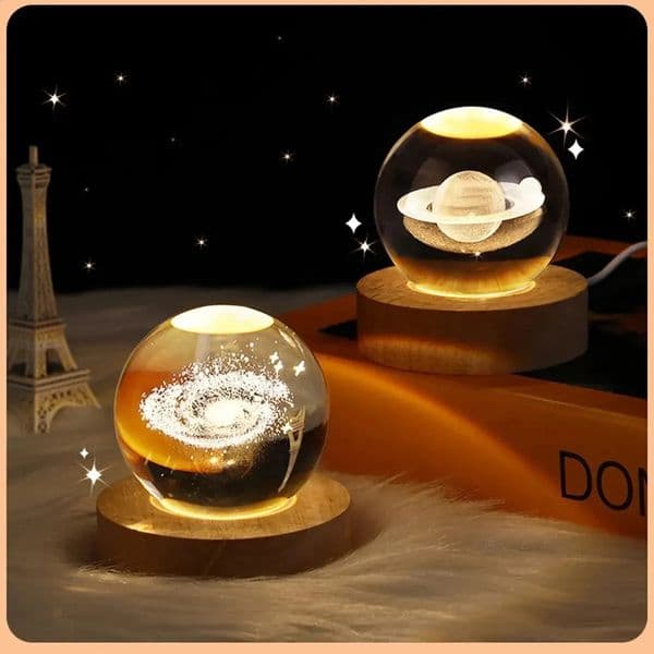 Luxury Designer Decor 6/8Cm 3D Crystal Ball Decoration Astronomy Solar System Planets Moon Astronaut room LED Balls Home Snow Glass Globe De 1016