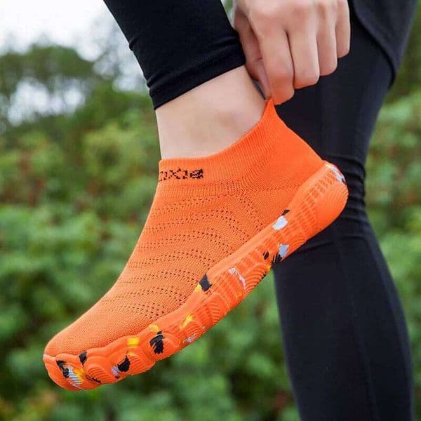 Summer Wading Fashion Outdoor Lightweight Anti-slip Water-resistant Breathable Casual Men Shoes 26W0507