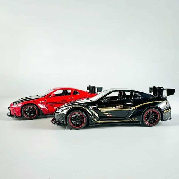 132 Domineering GTR alloy model cool sound and light exquisite desktop ornaments Christmas/birthday giftsL260508CPBL