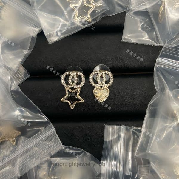 Designer Jewelry cc earrings Style Earrings Women Fashionable Silver Stud Earrings Classic Rhinestones Double C Letter Design channels earrings