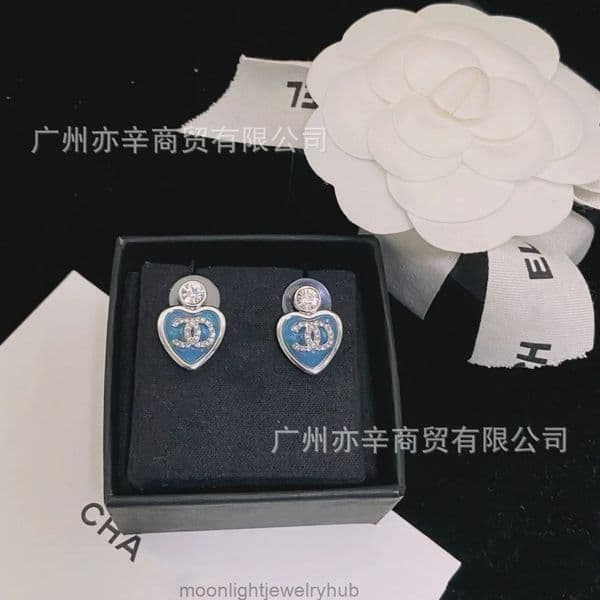 Designer Jewelry Exquisitely crafted high-end double C heart-shaped rhinestone pearl stud earrings women trendy single diamond earrings women channels cc earrings