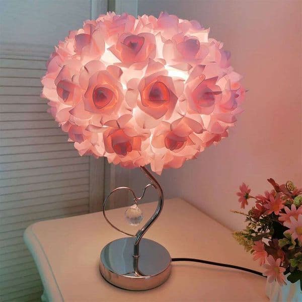 2023 New Rose Table Lamp Pastoral Style Heart Crystal Bedside Lamps For Bedroom Room Decor Girls Gifts Decorative Nightlight S260507