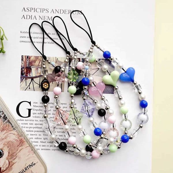 New Product Simple and High-End Ins-Style Heart-Shaped Four-Leaf Clover Flower Diamond-Shaped Phone Chain Wrist Strap Accessory L260508