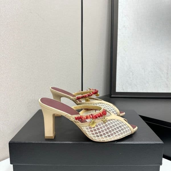 Coral Beads Embellished Mesh Mules Luxury designer women slip on chunky heel pointed toe sandals Metal charms beach shoes Leather sole Factory footwear