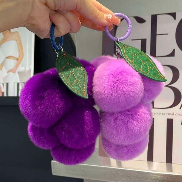 Cute Plush Ball Keychain Accessory Women Grapes Bag Charm Trendy Ins Style Fur Keyring Key Holder for Car Keys Adorable Soft 26H0508