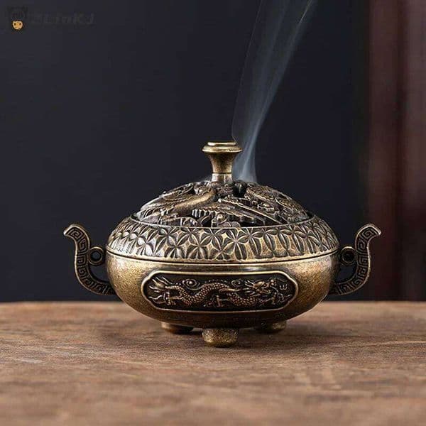 1Pcs Chinese Antique Burner Hollow Incense Holder With Cover Mini Desktop Ornament Home Office Decoration 26H0508