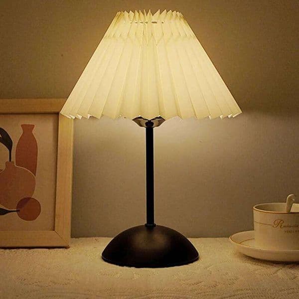 Nordic Bedroom Bedside Desk Lamp Home Fabric Lampshade Dining Bar Table Lamps USB Pleated Atmosphere Light Indoor Decoration S260507