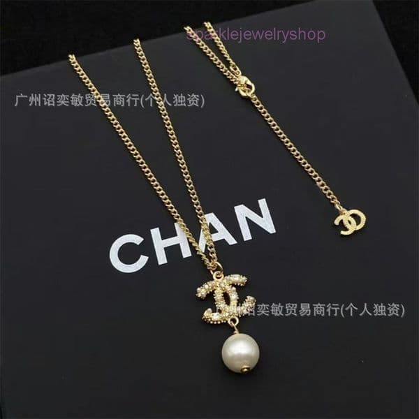 cc necklace channels pearls necklace Square Diamond Pearl Necklace for Women Fashionable Chain