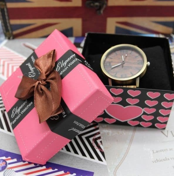 Square Paper Watch Box Jewelry Case for Gift Ring Necklace Bracelet Storage Including Pilllow Carton Box Packaging