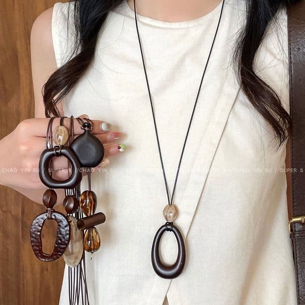 Chain For Man New Chinese Style Hollow Water Drop Long Necklace Women, High-End Light Luxury Vintage Sweater Chain, woman necklace Simple Versatile Halter Neck