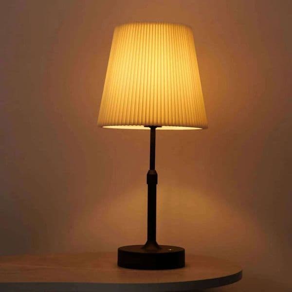 Metal table lamp with adjustable height PortableWirelessTouch Desktop Night Light for Restaurant Hotel Bar Bedroom Readinglamp S260508 8c8