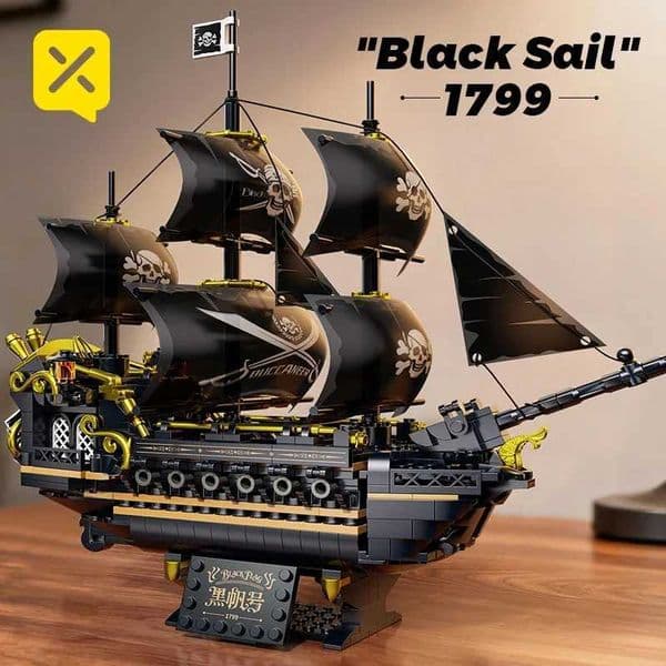 Pirate Ship Building Blocks Vessel Sailboat Model Bricks City Traffic Series Creative Desktop Decoration Toys For Children GiftsT260509