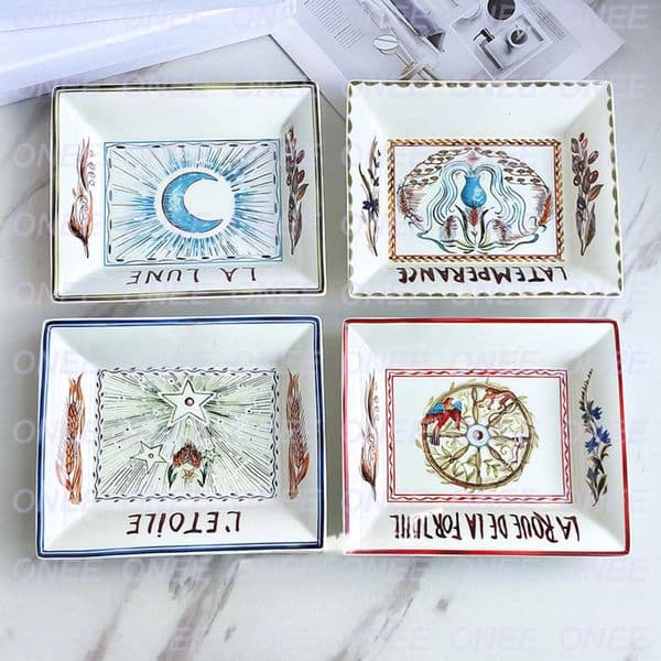 2026 European Bone China Dining Home Creative Living Calfskin Sole Gift Box High End Ashtray Grey Tray Fashionable Decorative Items Free Shipping Shipping 02