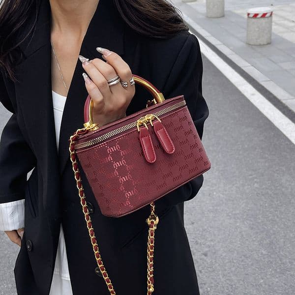 designer luxury Korean version of high-end minimalist work commuting 2025 summer new fashionable crossbody small square bag for women Classic