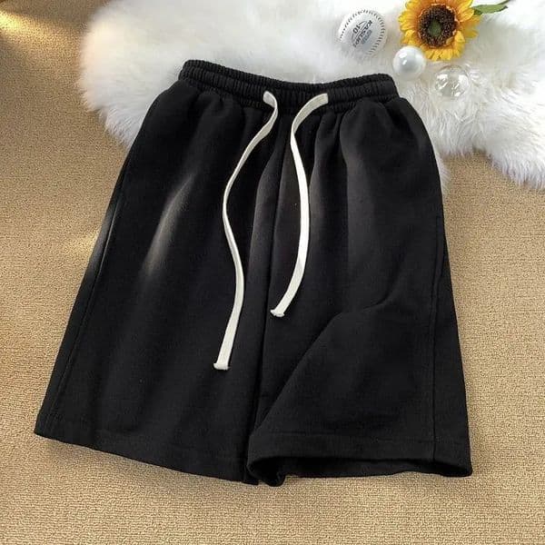 Trendy and Versatile Black Shorts for Boys Summer 2026 Breathable Casual Five Quarter Pants Loose Straight Sports 260428