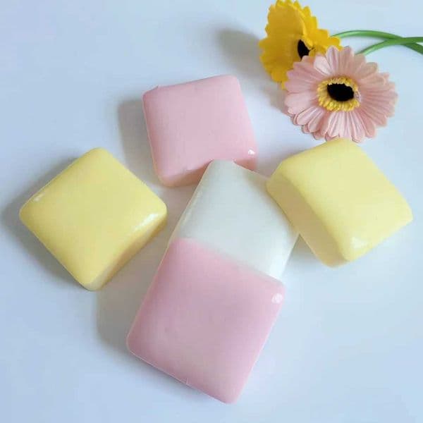 Slow Rising Cake Squishy Toy for Stress Relief Anxiety Sensory Fidget Toys for Adults Kids ADHD Autism Squeeze Toys for ASMR Z260511